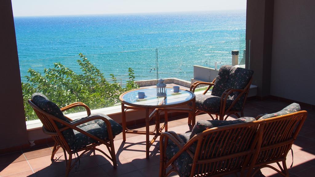 Dip In The Blue - 1 Villa Agios Georgios  Exterior photo